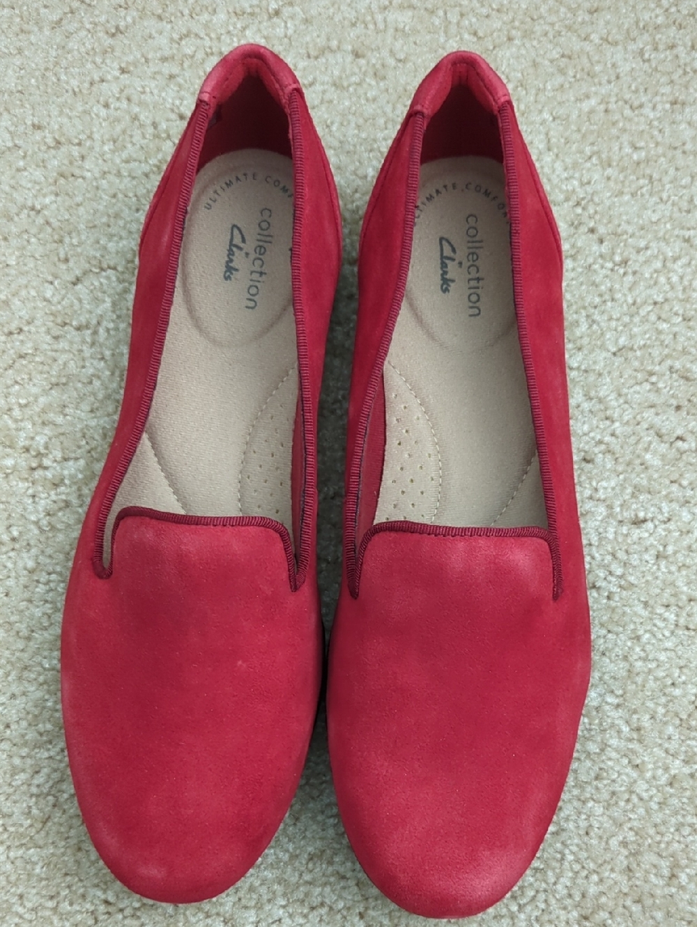 NWOB Clarks Red Suede Loafer Flats